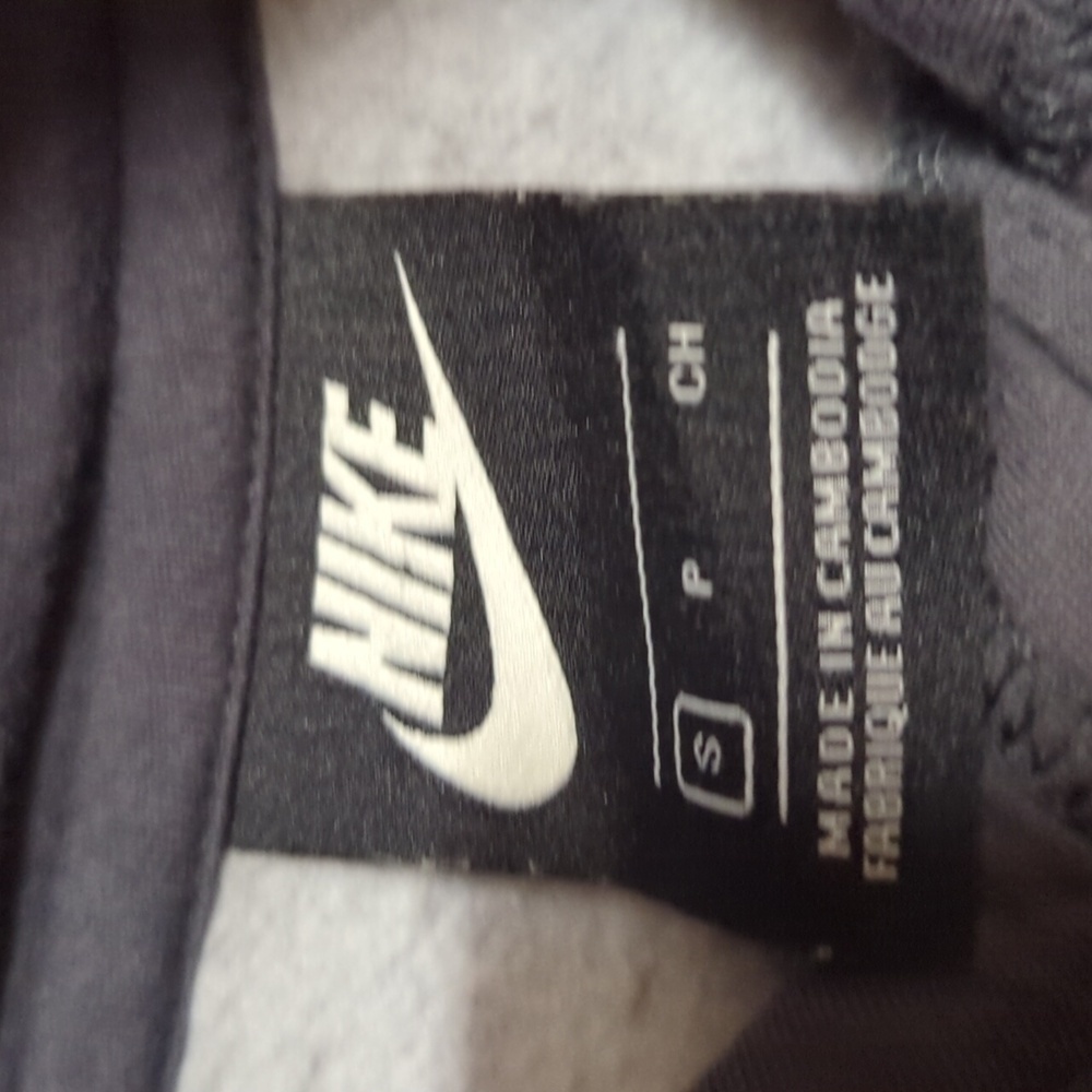 Nike Sportswear Camo-Print Fleece Hoodie Sweatshirt Size S Used Exc MSRP $65 - Picture 6 of 7